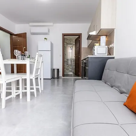 Apartment Luigi