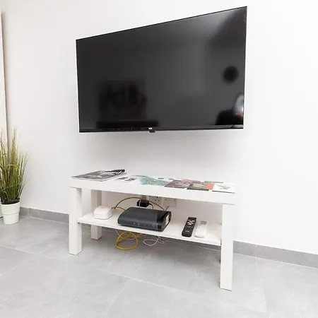 Luigi Apartment